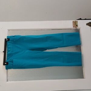 Chico's size 0.5 pull on turquoise crop pants